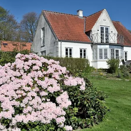 Tyklundgaards Bed & Breakfast *
